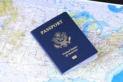 美国绿卡可以带家人去吗？父母移民美国 
